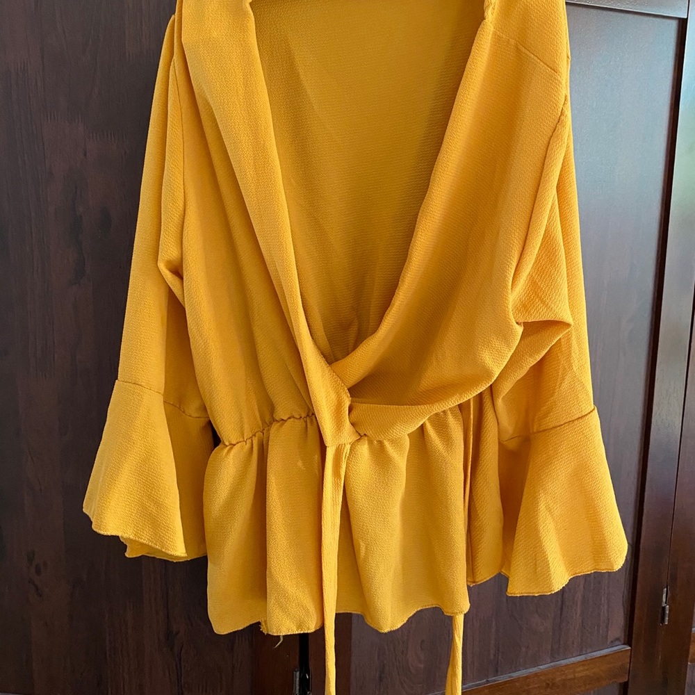 Tie peplum skirt
